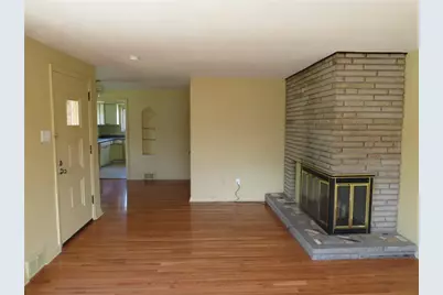 2439 Red Oak Dr, Pittsburgh, PA 15220 - Photo 5