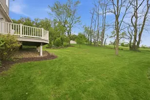 217 Field Club Cir, Robinson Twp, PA 15136 - Photo 29