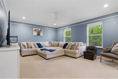 138 Tuscany Estates Dr, Union Township, PA 15332 - Photo 11