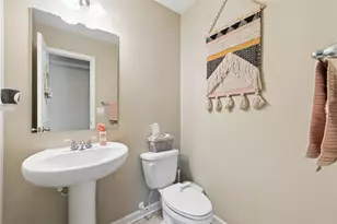 119 Alderwood Dr, South Greensburg Boro, PA 15601 - Photo 19