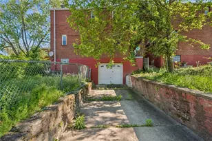 2725 Glen Mawr St, Pittsburgh, PA 15204 - Photo 11