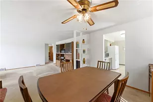 1360 Blue Jay Dr, Scott Township, PA 15243 - Photo 11