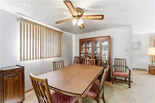 1360 Blue Jay Dr, Scott Township, PA 15243 - Photo 9