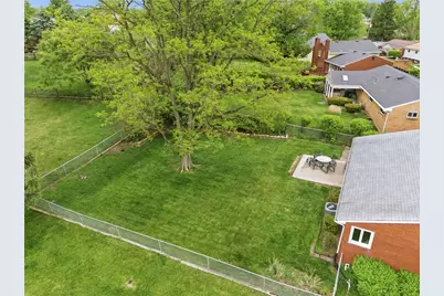 1360 Blue Jay Dr, Scott Township, PA 15243 - Photo 35