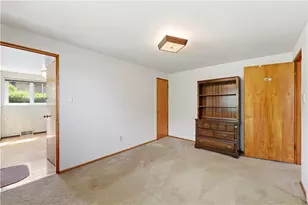 1360 Blue Jay Dr, Scott Township, PA 15243 - Photo 17