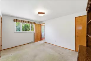 1360 Blue Jay Dr, Scott Township, PA 15243 - Photo 19