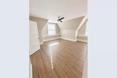5817 Alder Street #3rd Floor, Pittsburgh, PA 15232 - Photo 3