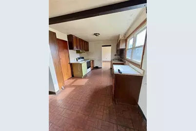 589 Hookstown Grade Rd, Moon/Crescent Twp, PA 15108 - Photo 11