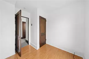 2212 Lutz Ave, Pittsburgh, PA 15210 - Photo 9