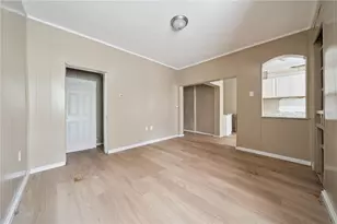 814 Lillian St, Pittsburgh, PA 15210 - Photo 3