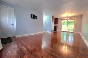 13320 St Clair Dr, North Huntingdon, PA 15642 - Photo 3