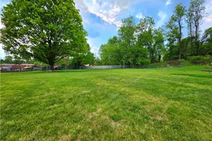 13320 St Clair Dr, North Huntingdon, PA 15642 - Photo 25