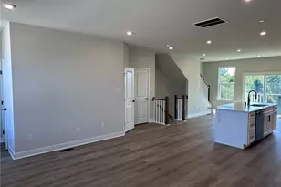 237 Scenic Ridge Dr, Robinson Twp, PA 15205 - Photo 9