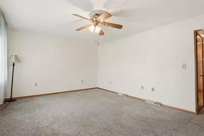 210 N 16th Ave, New Brighton, PA 15066 - Photo 9