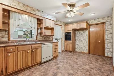 210 N 16th Ave, New Brighton, PA 15066 - Photo 13