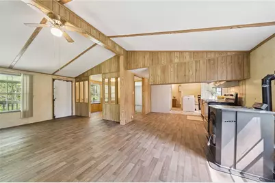 154 Thompson Rd, Derry Township, PA 15779 - Photo 3