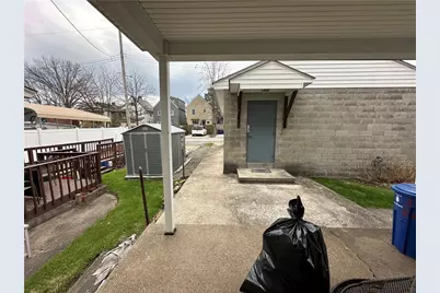 320 Raymond St, Pittsburgh, PA 15218 - Photo 17