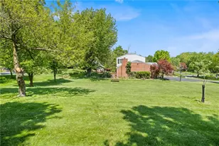 1530 King John Dr, Pittsburgh, PA 15237 - Photo 3