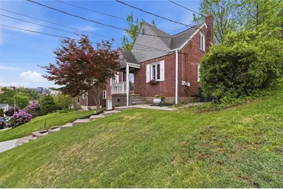 4580 Echo Glen Dr, Pittsburgh, PA 15236 - Photo 1