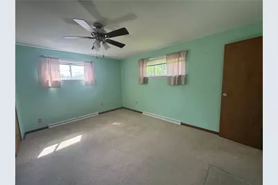 200 North Dr, Center Township, PA 16001 - Photo 11