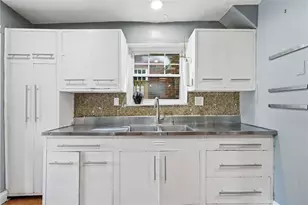 5443 Wellesley Ave, Pittsburgh, PA 15206 - Photo 17