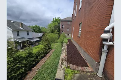 1646 Dellrose St, Pittsburgh, PA 15210 - Photo 23
