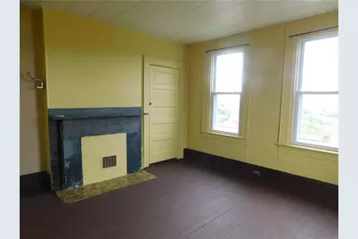 1646 Dellrose St, Pittsburgh, PA 15210 - Photo 13