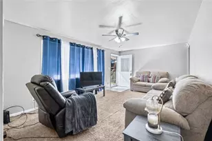 231 Webster Dr, Pittsburgh, PA 15235 - Photo 5