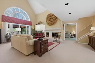 2397 Traci Dr, Pittsburgh, PA 15237 - Photo 9