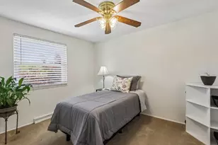 195 Parkedge Rd, Green Tree, PA 15220 - Photo 25