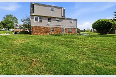 105 Hetherton Dr, Ross Twp, PA 15237 - Photo 33