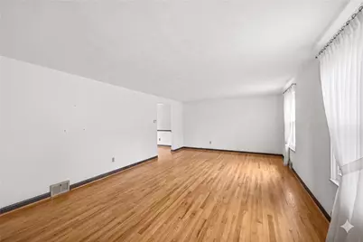 105 Hetherton Dr, Ross Twp, PA 15237 - Photo 5