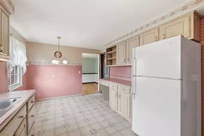 105 Hetherton Dr, Ross Twp, PA 15237 - Photo 13