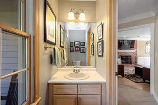 102 Foxwood Dr, Pittsburgh, PA 15090 - Photo 27