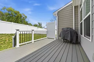 2533 Adele Ct, Pittsburgh, PA 15143 - Photo 25