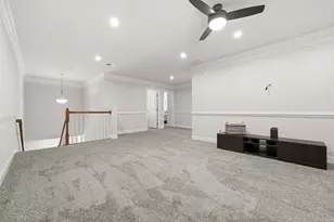 2533 Adele Ct, Pittsburgh, PA 15143 - Photo 13