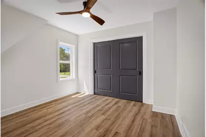 210 W Woodland Dr, Center Township, PA 15001 - Photo 25