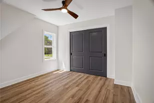 210 W Woodland Dr, Center Township, PA 15001 - Photo 25