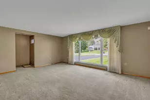 102 Pinecrest Dr, South Beaver Township, PA 15010 - Photo 3