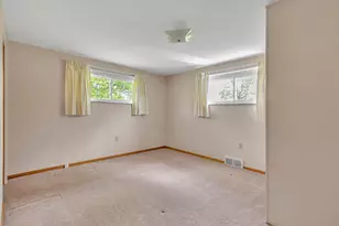 102 Pinecrest Dr, South Beaver Township, PA 15010 - Photo 13