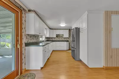 102 Pinecrest Dr, South Beaver Township, PA 15010 - Photo 7