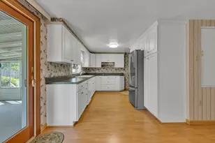 102 Pinecrest Dr, South Beaver Township, PA 15010 - Photo 7