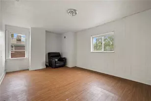 2419 Woodstock Ave, Pittsburgh, PA 15218 - Photo 19