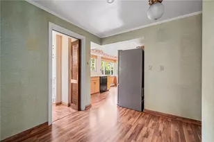 16 Love Pl, Pittsburgh, PA 15218 - Photo 7