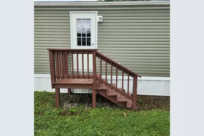 203 Cardinal Dr, Jeannette, PA 15644 - Photo 5