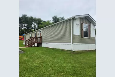 203 Cardinal Dr, Jeannette, PA 15644 - Photo 1