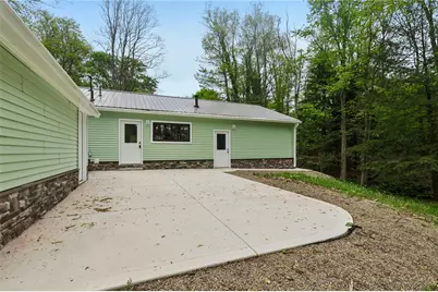 114 Wood St, North Beaver Township, PA 16102 - Photo 33