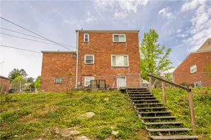 142 Senate Dr, Pittsburgh, PA 15236 - Photo 25