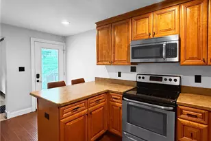 1098 10th St, Taylor Township, PA 16160 - Photo 9
