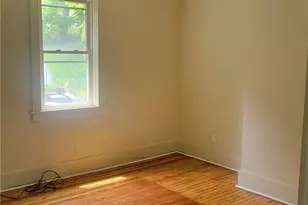 2722 Bethesda St, Pittsburgh, PA 15227 - Photo 3